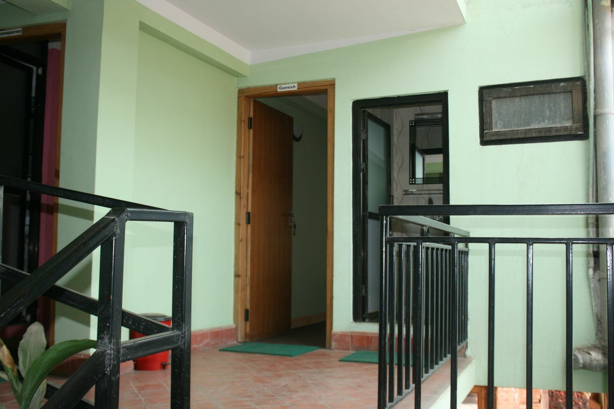 Mountain Guest House Bhatgoan Esterno foto